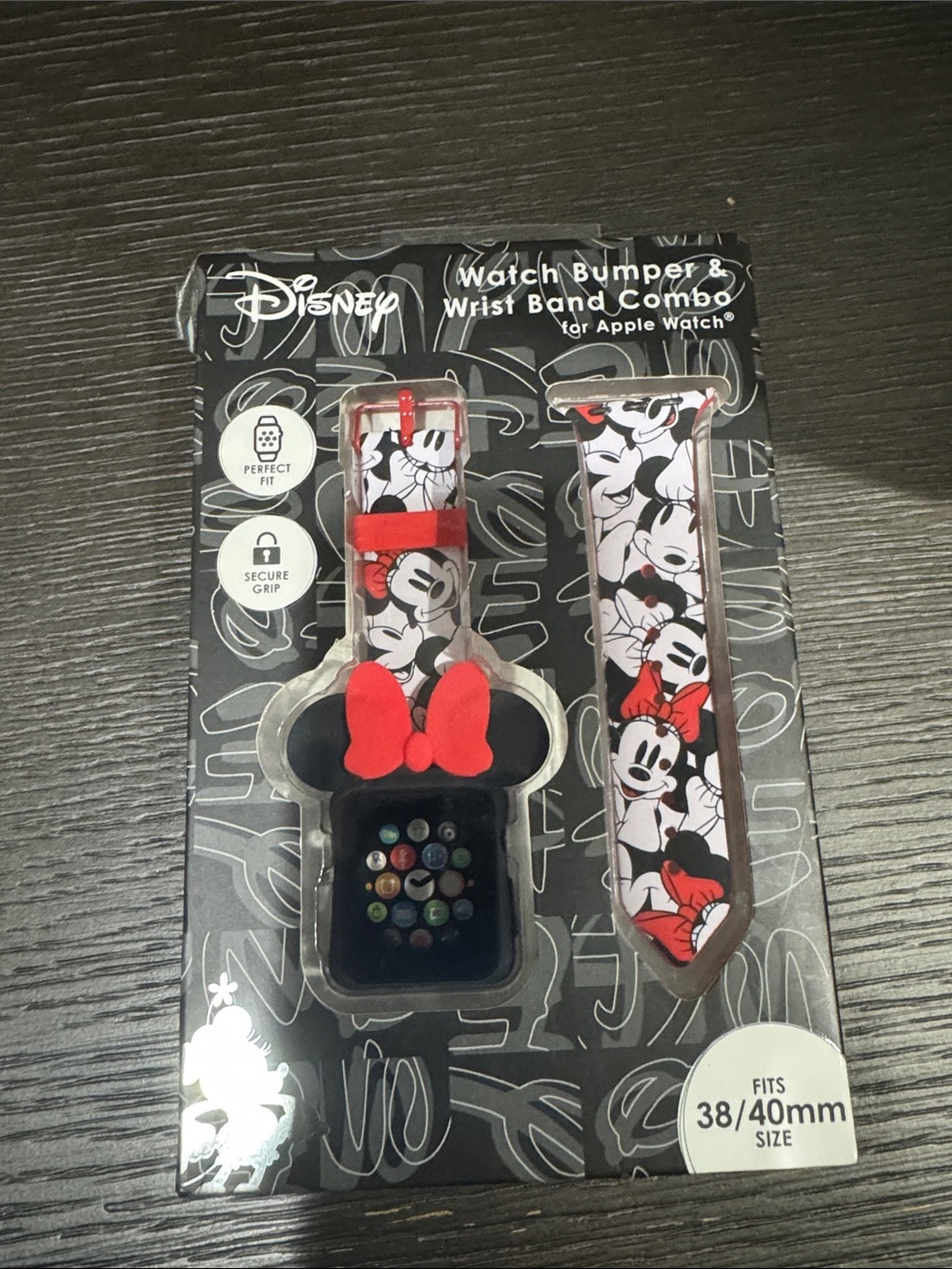 Disney Minnie Mouse Red & White Apple Watch Band and Bumper Case - Fits 38/40mm